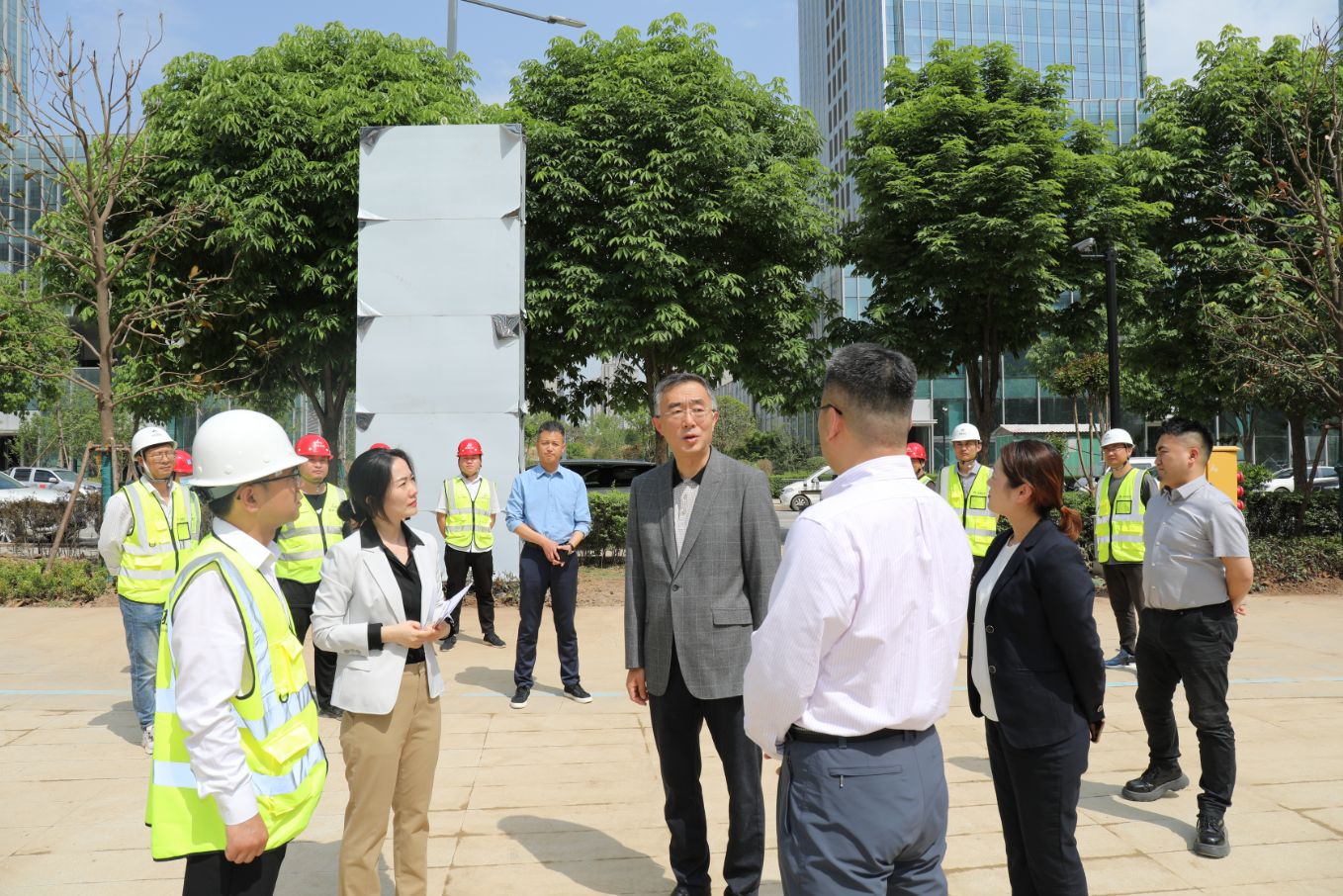 黑料网
副总经理王文伟带队开展“五一”节前安全检查